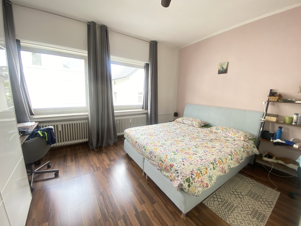 Zentrale Lage mit kurzen Wegen - Photo 3