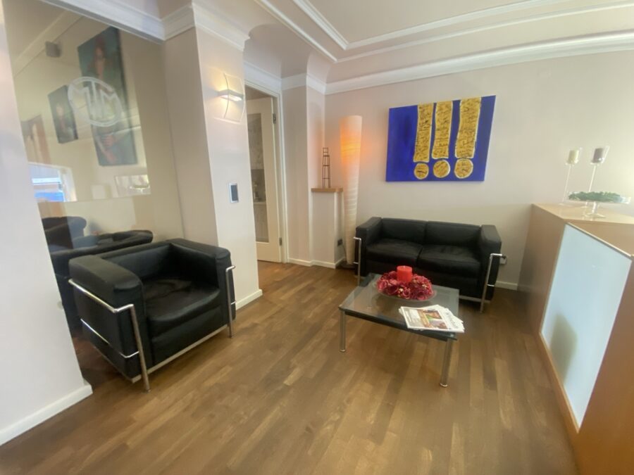 Bielefeld-Altstadt: Ertragsstarke Bürofläche für Anleger - Bild