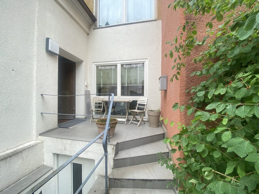 Bielefeld-Altstadt: Ertragsstarke Bürofläche für Anleger - Bild