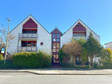 Bezugsfreie Wohnung mit Balkonen und Carport, 33719 Bielefeld, Etagenwohnung