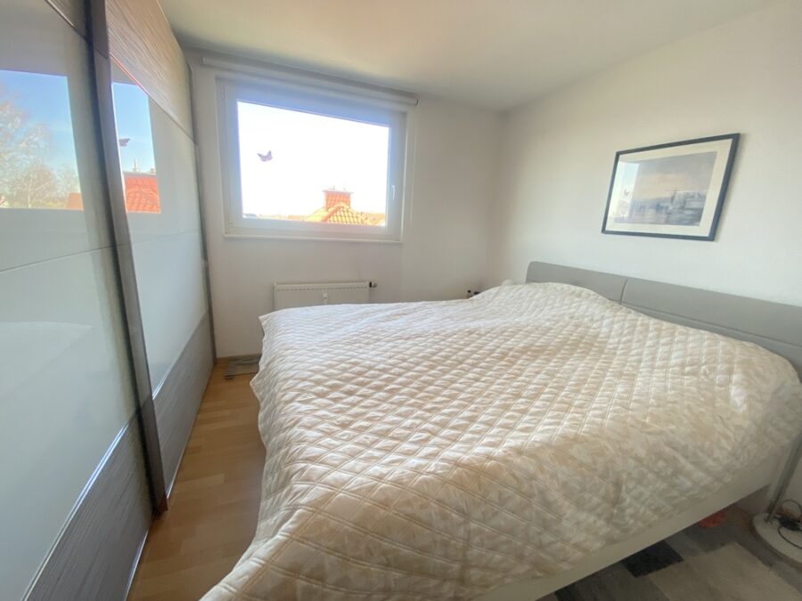 Sonne satt - helle 3-Zimmer-Wohnung in Bad Salzuflen - Schlafzimmer