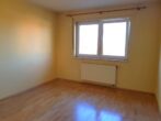 Renoviert - Einbauküche - PKW-Stellplatz - Balkon - Arbeits- oder Kinderzimmer
