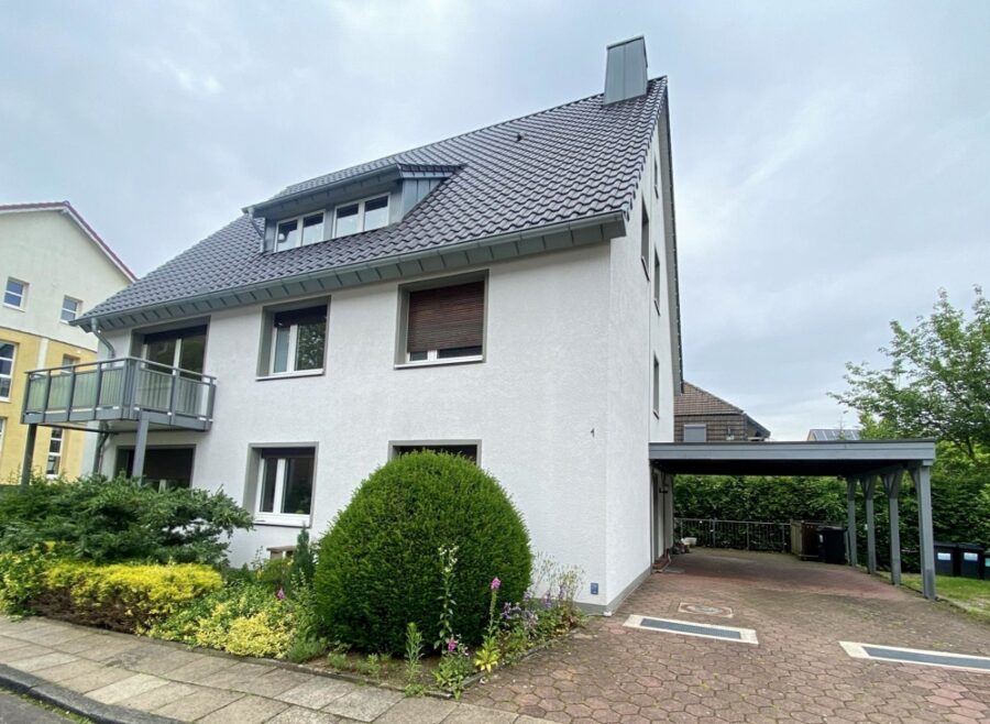 Am Fuße der Sparrenburg - Carport