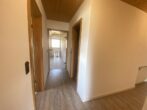 3-Zi-Wohnung + Dachterrasse für Sonnenanbeter - Flur