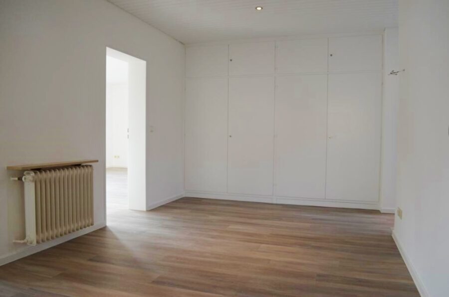 Auf gute Nachbarschaft in Bielefeld-Theesen - Großer Eingangsbereich