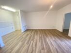 Renovierte SINGLE-Wohnung mit Loggia - Titelbild