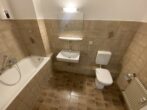Renovierte SINGLE-Wohnung mit Loggia - Duschwanne