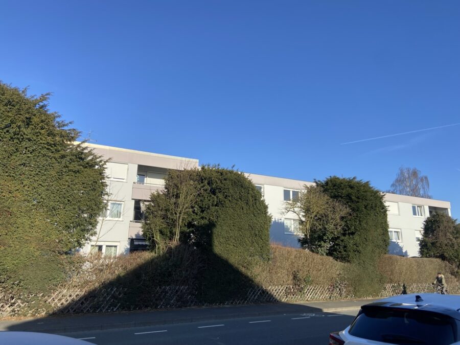 Helle 66 m² Dachgeschosswohnung in Heepen - Außenansicht