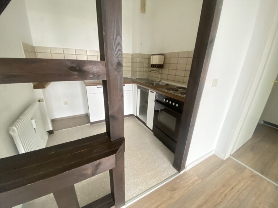 Singles - 2-Zimmer-Wohnung - Balkon – bezugsfrei - Küchenzeile inklusive