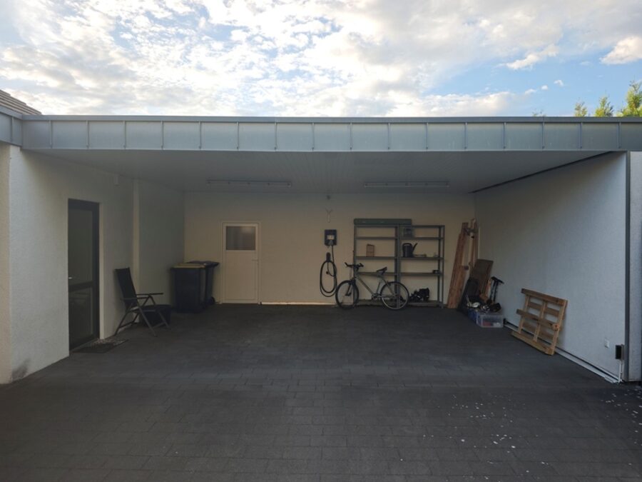 Einfamilienhaus in Schloß Holte-Stukenbrock - Doppelcarport