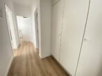 3-Zimmer-Wohnung mit guter Raumaufteilung - Flur mit Einbauschrank