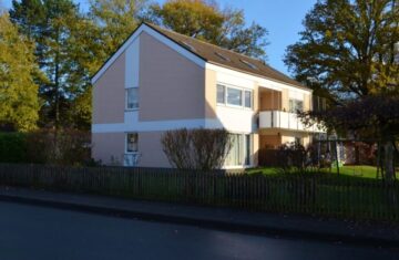 Theesen – mit Einbauküche und Stellplatz, 33739 Bielefeld, Dachgeschosswohnung