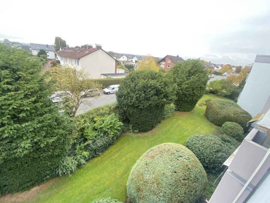 2-Zimmer-Wohnung – Loggia - Pkw-Stellplatz - Ausblick