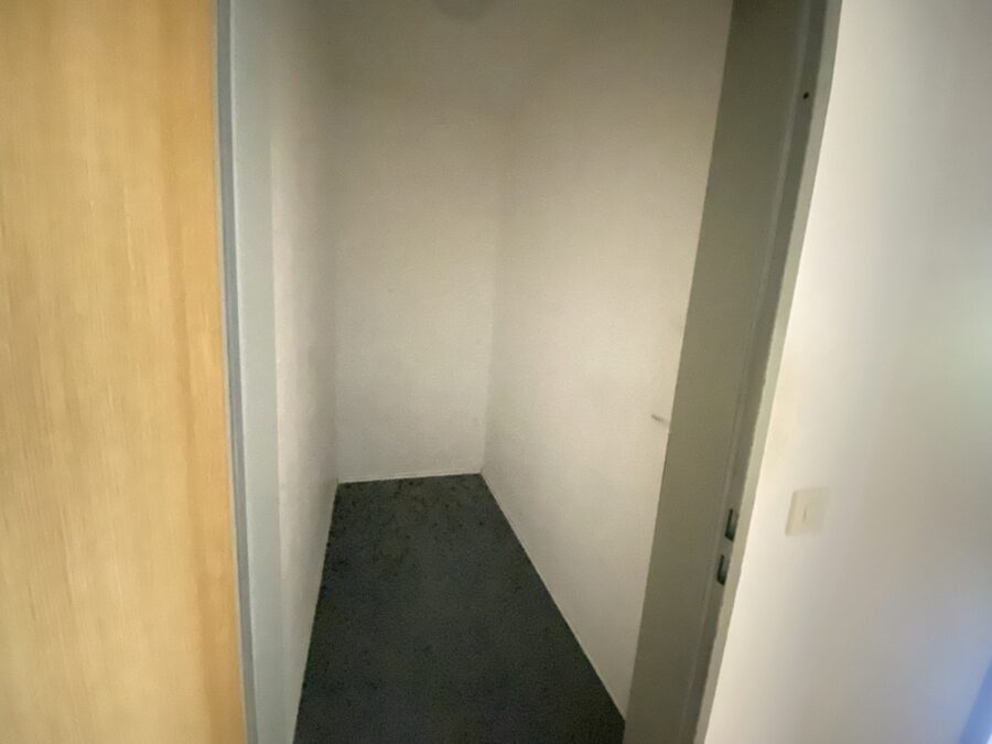 2-Zimmer-Wohnung – Loggia - Pkw-Stellplatz - Zusätzlicher Abstellraum