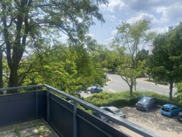 Renovierte 3-Zimmer-Wohnung mit Balkon, 33719 Bielefeld, Etagenwohnung
